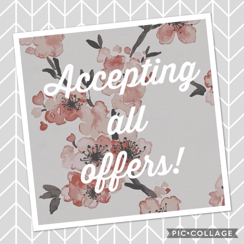CLOSING CLOSET SALE!!!